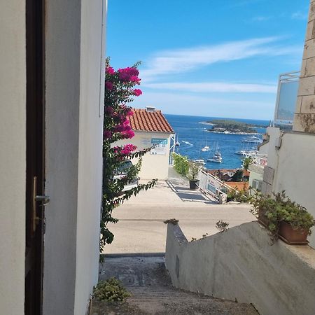Apartments Luci Hvar Town Room photo