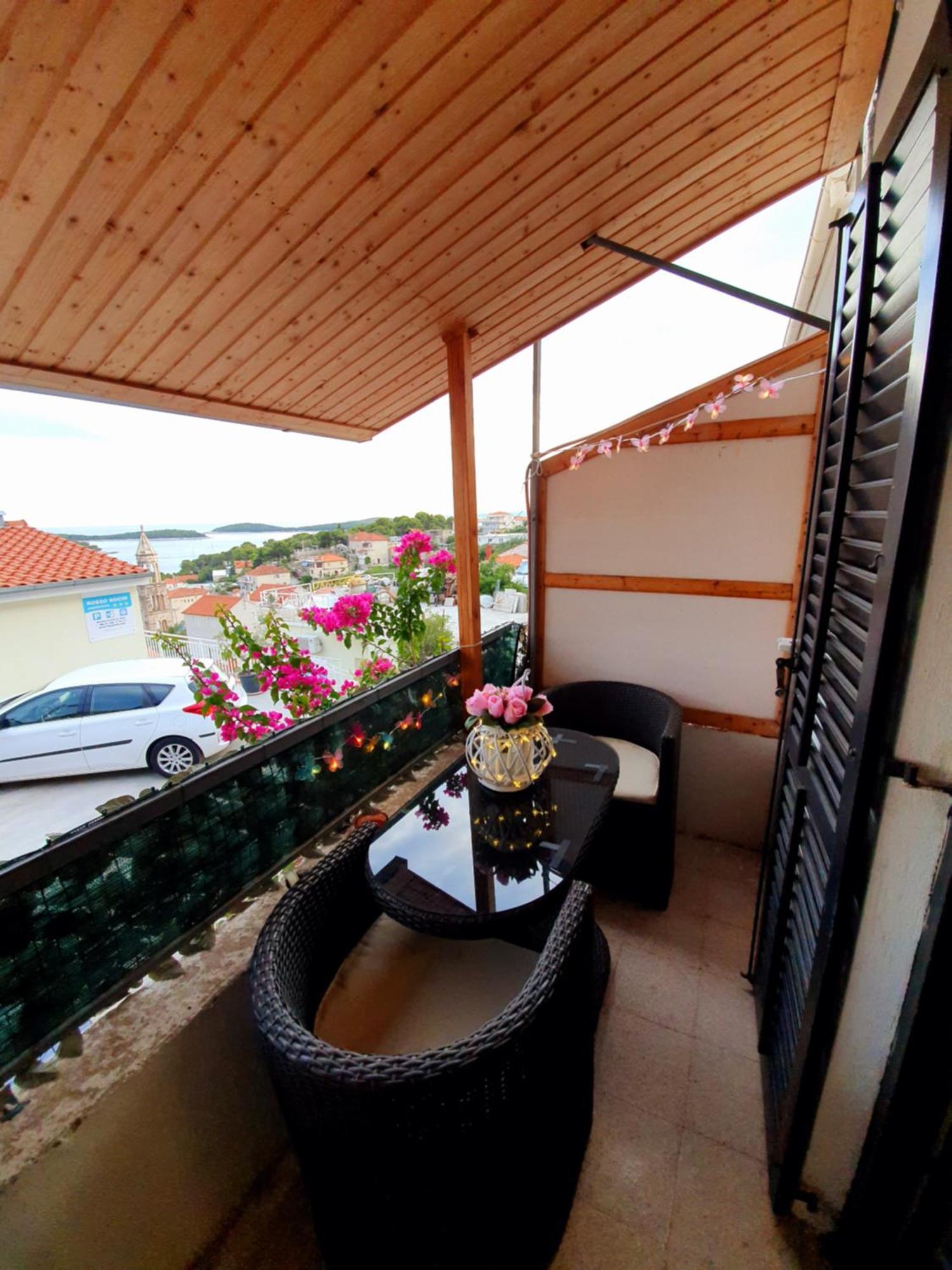 Apartments Luci Hvar Town Room photo